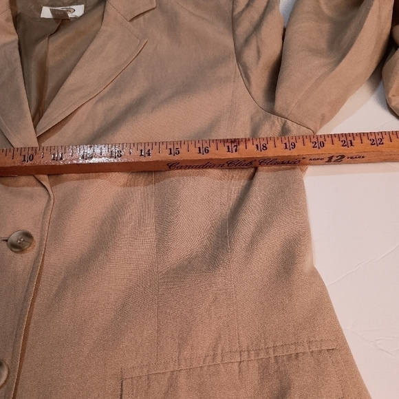 Talbot's Silk & Linen Blend Khaki Colored Pantsuit Size 12 - Picture 8 of 15